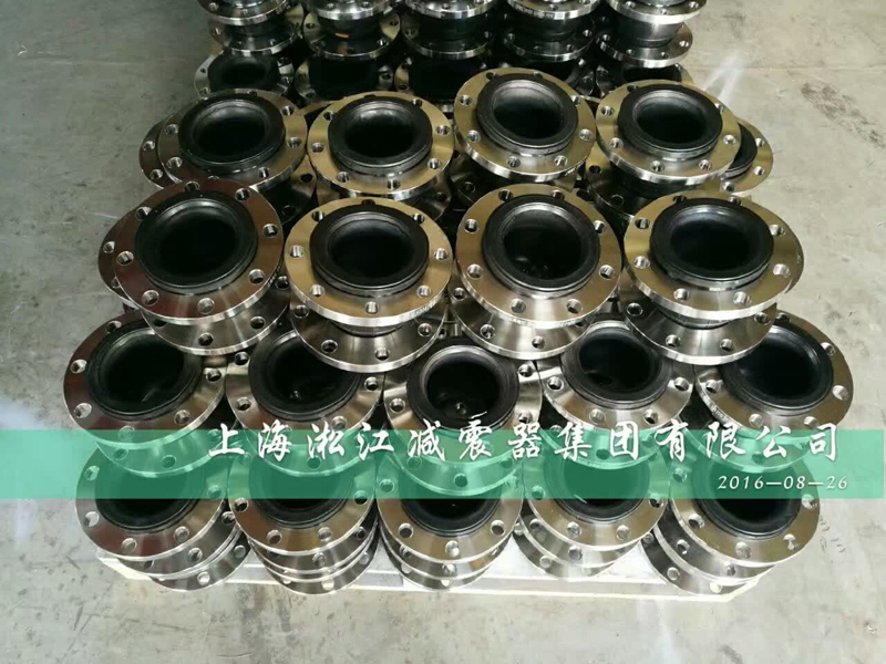 【實(shí)拍】304+EPDM=304法蘭EPDM橡膠接頭“大批發(fā)貨” 【實(shí)拍】304+EPDM=304法蘭EPDM橡膠接頭“大批發(fā)貨”