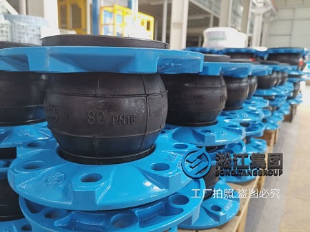 “擔(dān)負(fù)高空滅火任務(wù)”馬基路斯MAGIRUS高噴車 “擔(dān)負(fù)高空滅火任務(wù)”馬基路斯MAGIRUS高噴車